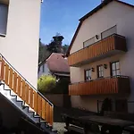 - Gaestehaus Zum Pfaelzerwald Gasthuis 3*