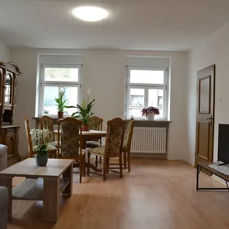 Guest house - Gastehaus Zum Pfalzerwald 3*