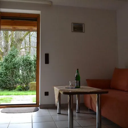 - Zum Pfälzerwald Gasthof Hinterweidenthal