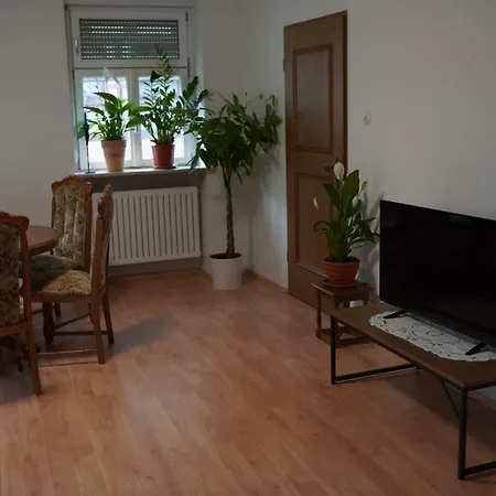 - Zum Pfälzerwald *
