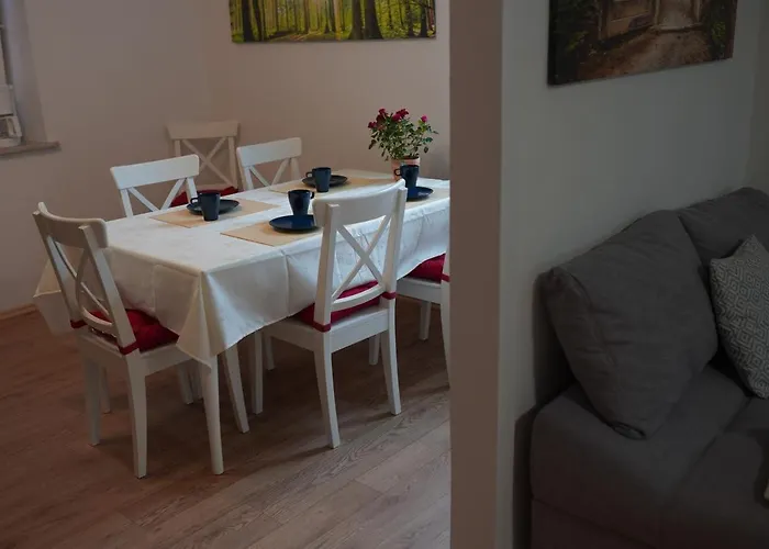 - Gaestehaus Zum Pfaelzerwald Gasthuis Hinterweidenthal