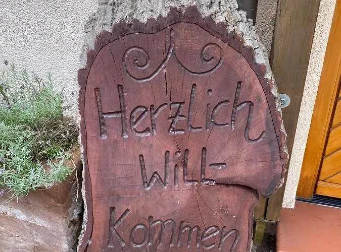 - Gaestehaus Zum Pfaelzerwald 3* Hinterweidenthal