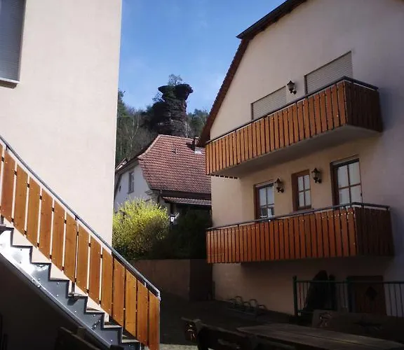 - Gaestehaus Zum Pfaelzerwald Gasthuis 3*
