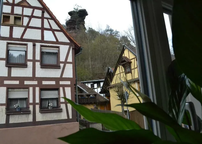 Gasthuis - Gaestehaus Zum Pfaelzerwald 3*