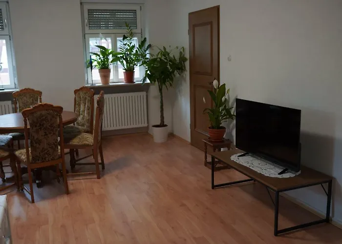 - Gaestehaus Zum Pfaelzerwald 3*